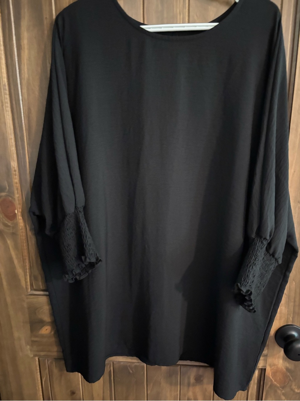 Dokotoo Black Oversized Tunic Top with Textured Sleeve Cuffs 2X